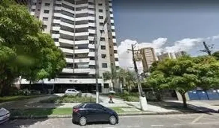 APARTAMENTO MOBILIADO - 3 SUITES - 2 VAGAS - ANDAR BAIXO