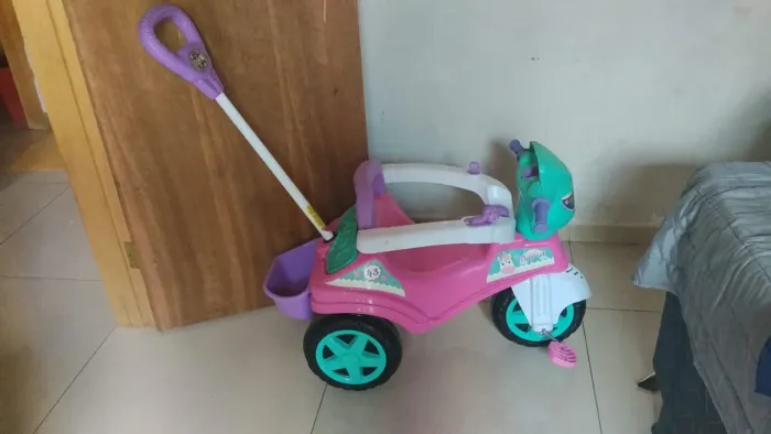Triciclo infantil ( carrinho infantil)
