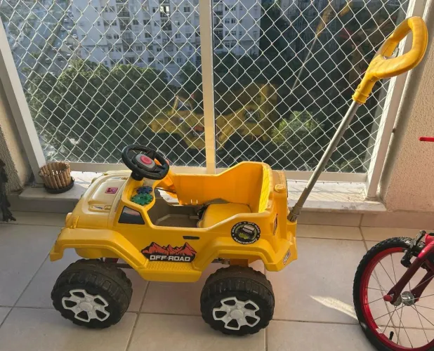 Jeep Amarelo Banjipe Infantil