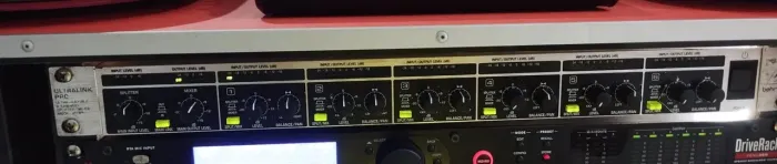 Ultralink Behringer Mx882 PRO mixer