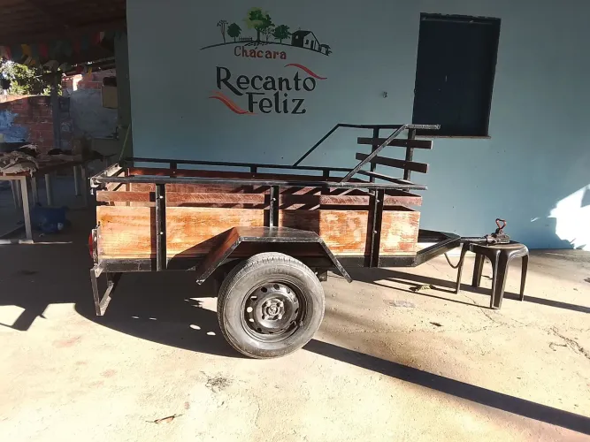 Carretinha nova recém fabricada