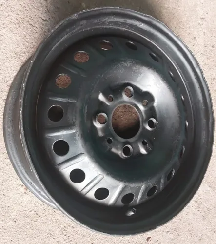 Roda de Ferro Aro 13 Original Fiat Modelo lol Furação 4X98 R$119,00 só uma Roda