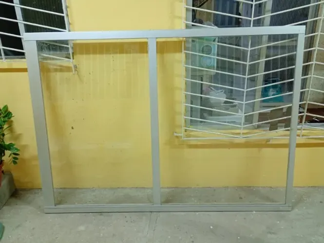 Divisoria de porta de aluminio com vidro