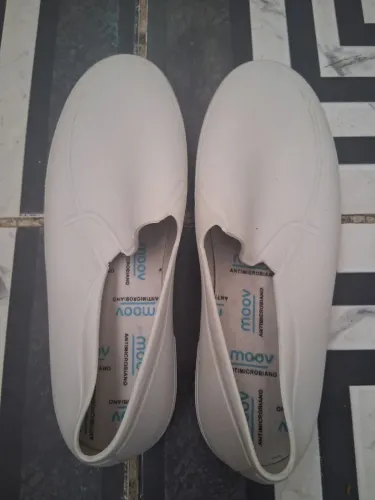 Tênis Slip-on Moov Profissional Branco - Tamanho 35 (Usado uma única vez!)