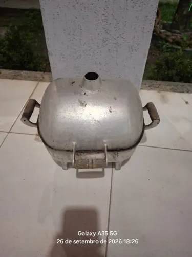 Churrasqueira de alumínio