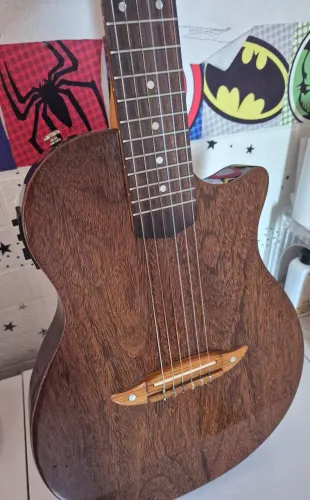 Violão gianini stage, nylon, com semicase!