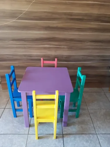 Mesa infantil