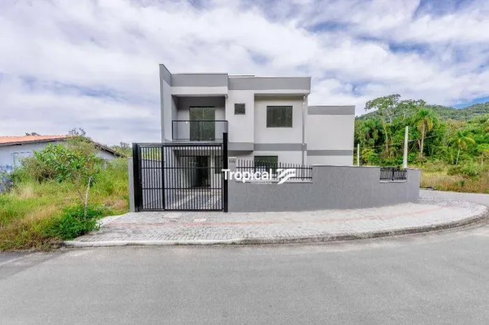 Sobrado com 2 dormitórios à venda, 83 m² por R$ 550.000,00 - Velha Central - Blumenau/SC