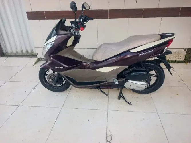 PCX 150 DLX