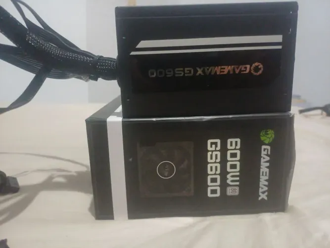 Fonte gamemax 600w 80 plus ativo