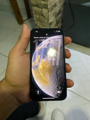 iPhone 13 128gb preto meia noite ( traseira trincada )