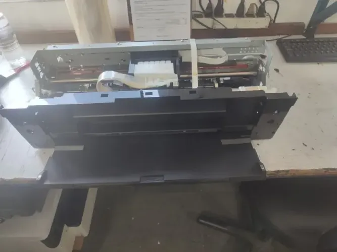 IMPRESSORA EPSON L1800 PARA tIRAR PEÇAS