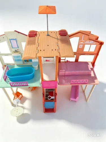 Casa da Barbie 3 andares usada