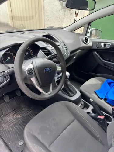 Ford Fiesta 1.6 16V Flex Mec. 5P 2014