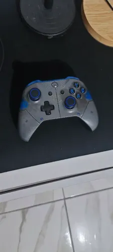 CONTROLE ORIGINAL EDIÇÃO LIMITADA GEARS OF WAR 4 JD FÊNIX