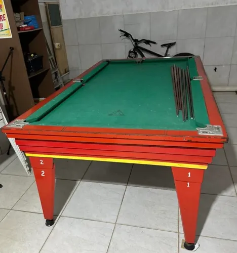 Banca de sinuca semi nova
