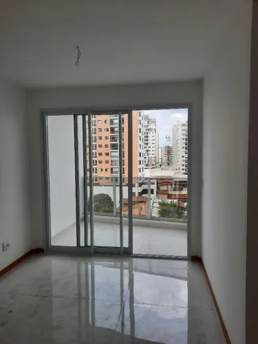 ALUGO APARTAMENTO COM DOIS QUARTOS, SUITE, GARAGEM, NA PRAIA DE ITAPARICA.