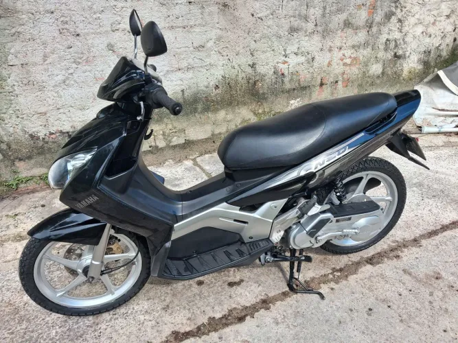Vendo Yamaha Neo 115 automático ano 2012 , $ 8.500,00