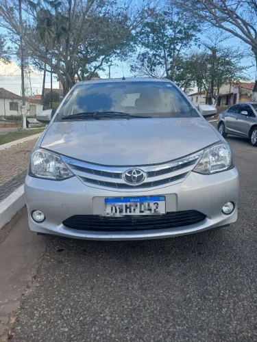 Toyota Etios XLS Sedan 1.5 Flex 16V 4P Mec. 2014