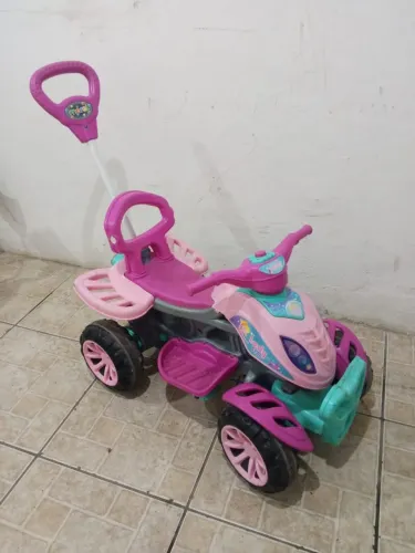Carrinho de passeio bebê