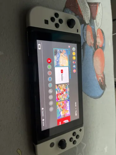 Nintendo Switch V2