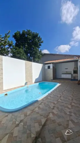 Casa com Piscina na Vila Nunes em Lorena à Venda