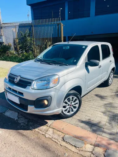 Fiat Uno Attractive 1.0 Flex 6V 5P 2017