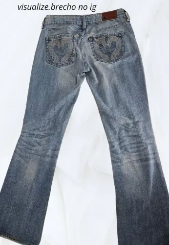 calça personalizada com cisnes