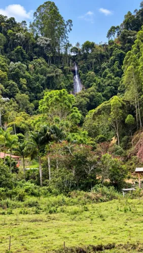 Sítio com Mirante e Vista para Cachoeira - Domingos Martins, parcelo, troco, veículos