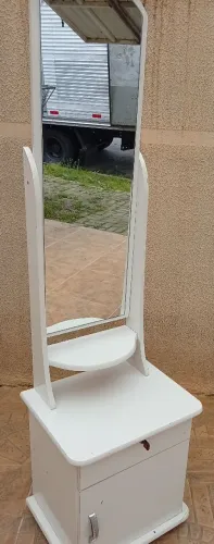 Penteadeira branca