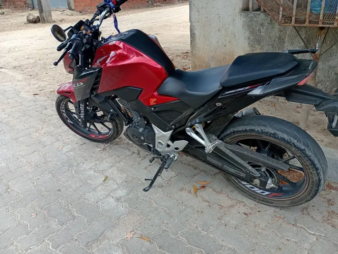 Moto muito nova