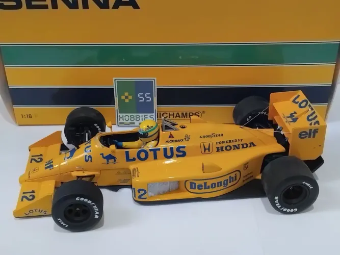 Miniatura Carro Fórmula F-1 Minichamps 1/18 Lotus-Honda 99T N° 12 "Ayrton Senna" 1987