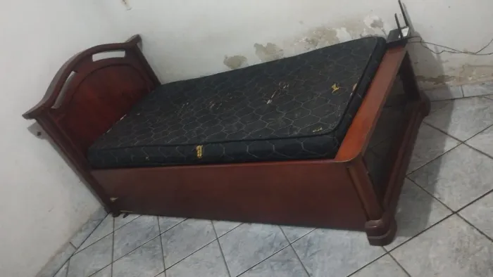 Cama com colchão