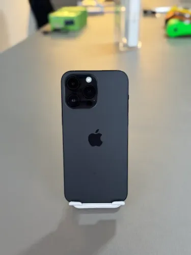 IPhone 14 Pro Max 256 gigas três meses de garantia