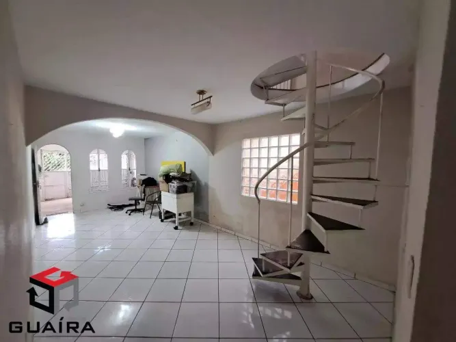 Sobrado à venda 3 quartos 2 vagas Utinga - Santo André - SP