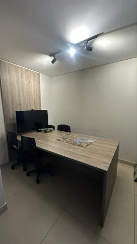 Mesa de escritório com vista
