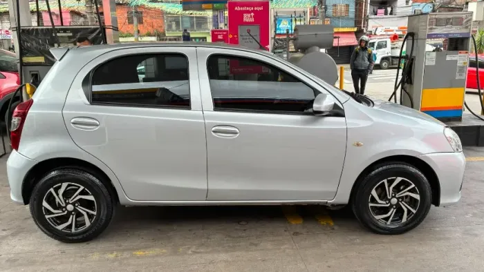 Toyota Etios X 1.3 Flex 16V 5P Mec. 2019