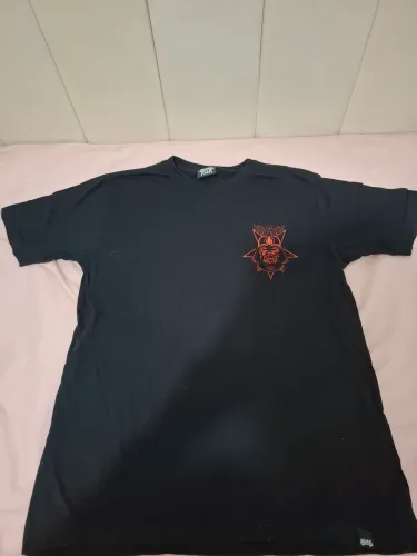 Camiseta Brutal kill 