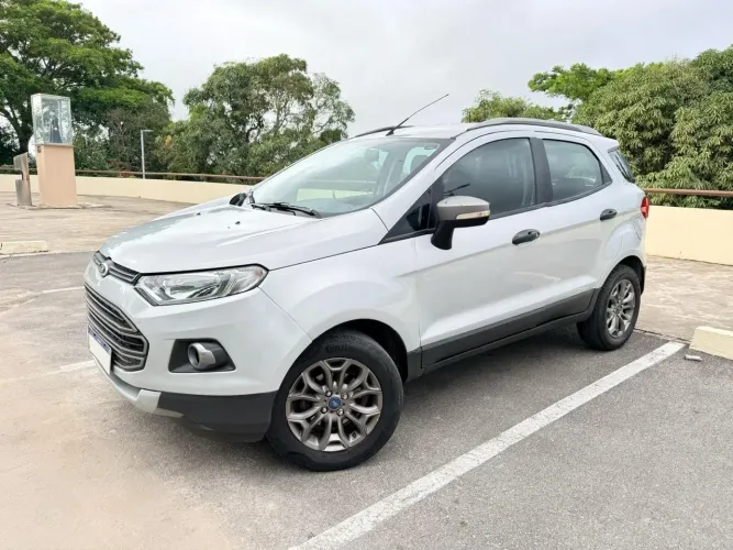 Ford Ecosport Freestyle 1.6 16V Flex 5P 2014