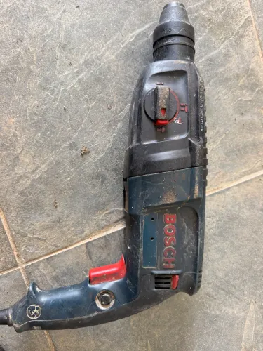 Martelete Bosch 220V