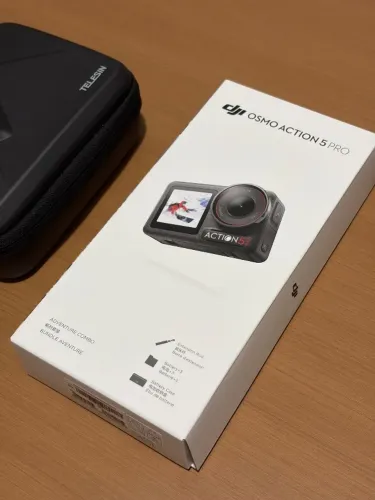 Câmera Osmo Action 5 Pro - Adventure Combo