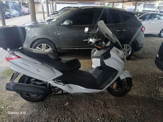 Moto maxsym dafra 400i