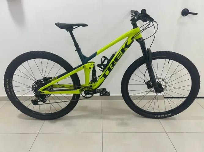 BICICLETA TREK TOP FUEL 8.0 TAMANHO M 17 (TODA ORIGINAL)