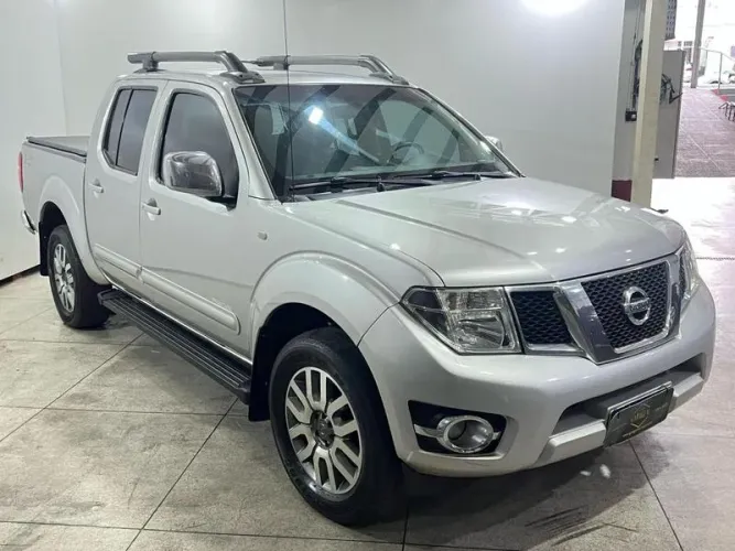 Nissan Frontier SL CD 4X4 2.5tb Diesel AUT 2015