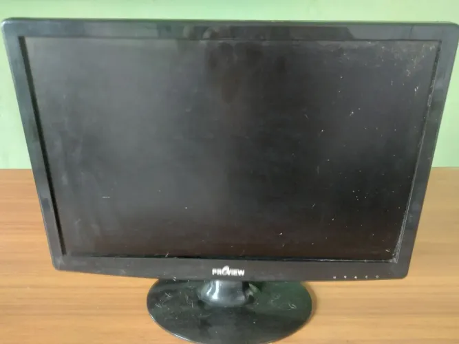 Monitor Proview 19" LCD 