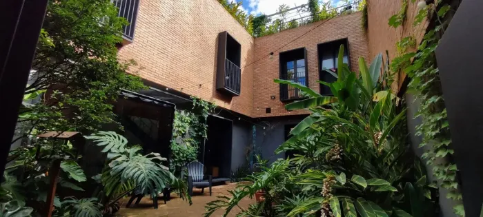 Linda casa de condomínio na Vila Madalena