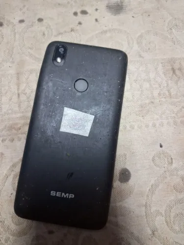 celular preto sem nao funciona nao sei o defeito nem o modelo