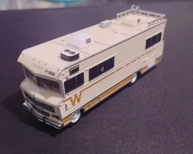 Caminhão trailer série The Walking Dead