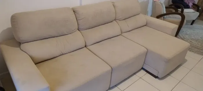 Sofá retrátil com chaise