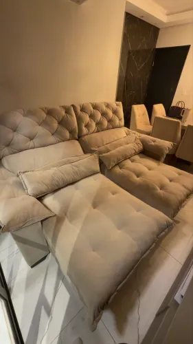SOFÁ RETRÁTIL E RECLINÁVEL
